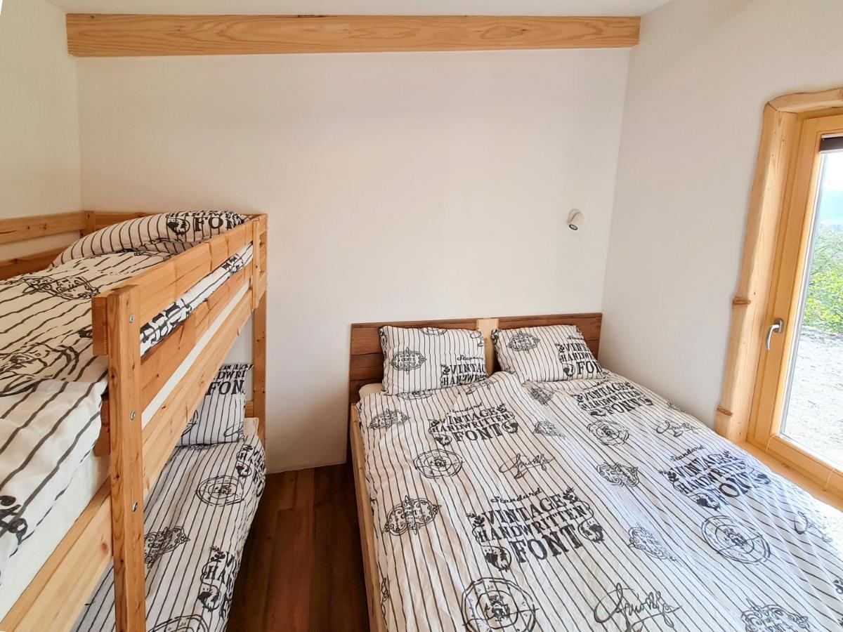 Panorama Glamping Vipavska Dolina Apartment Dobravlje ภายนอก รูปภาพ