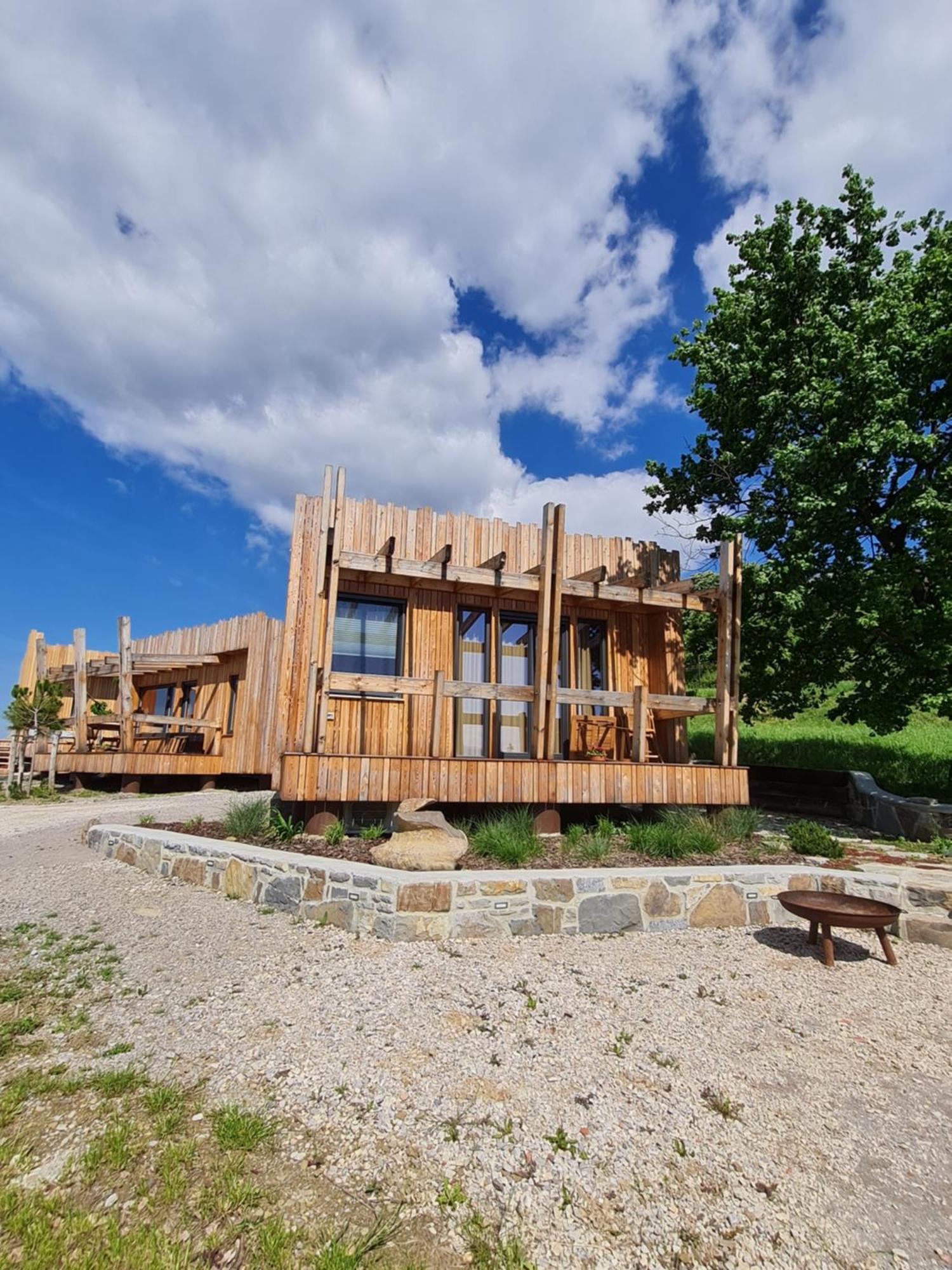 Panorama Glamping Vipavska Dolina Apartment Dobravlje ภายนอก รูปภาพ